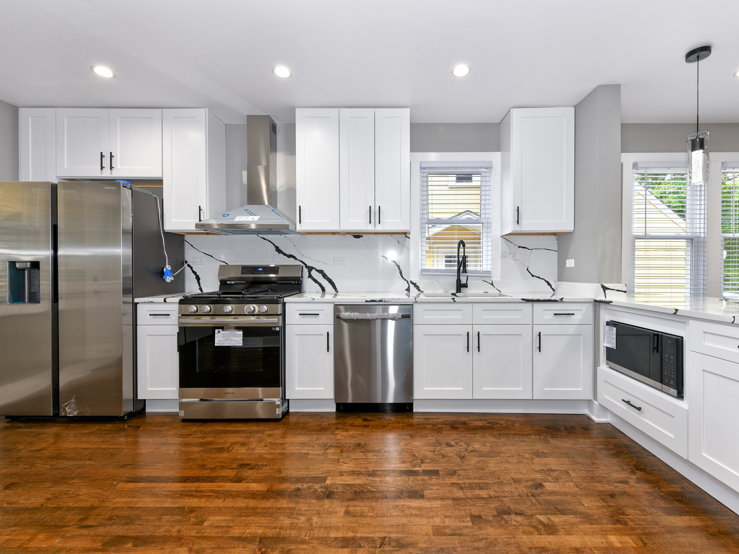 2613 North Rutherford Avenue Chicago, IL 60707 - Photo 3 of 34 Gallery Image 3