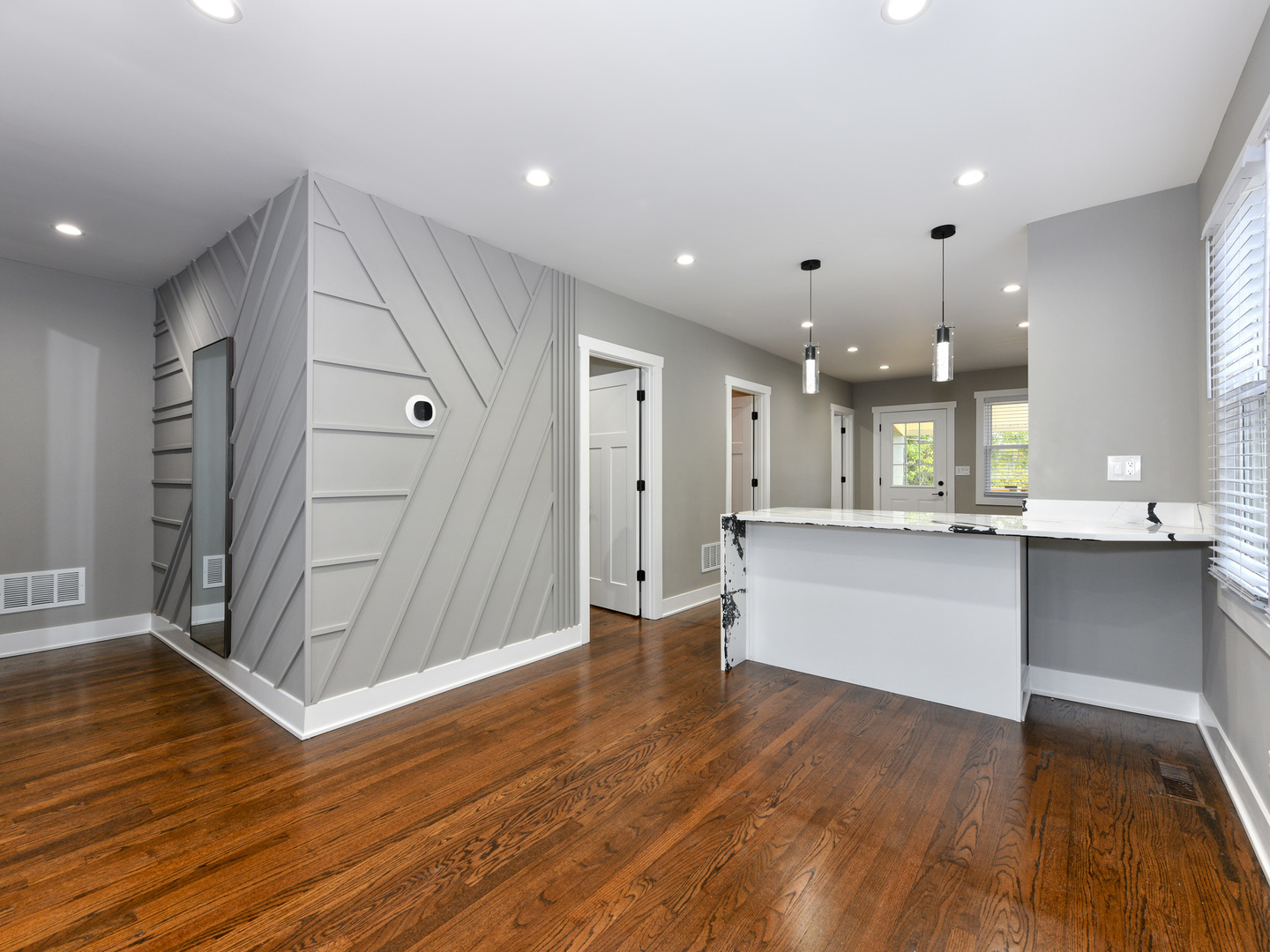 2613 North Rutherford Avenue Chicago, IL 60707 - Photo 8 of 34 Gallery Image 8