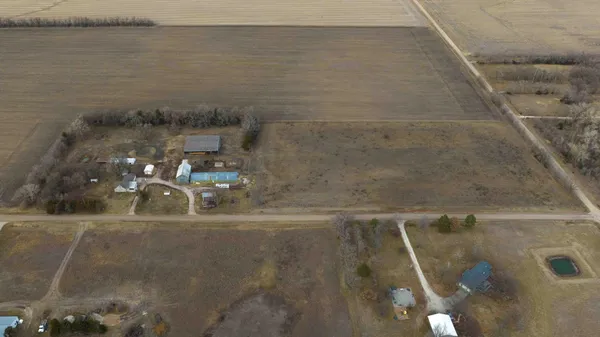 $339,999 | 1412 Northwest 96th Street, Newton, KS 67114