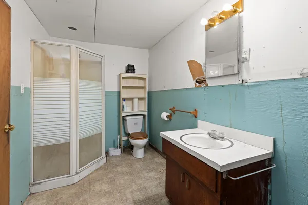 $339,999 | 1412 Northwest 96th Street, Newton, KS 67114