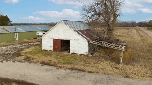 $339,999 | 1412 Northwest 96th Street, Newton, KS 67114