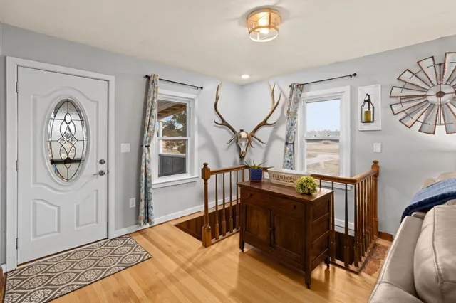 $339,999 | 1412 Northwest 96th Street, Newton, KS 67114