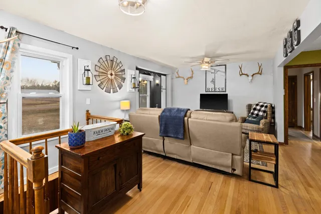 $339,999 | 1412 Northwest 96th Street, Newton, KS 67114