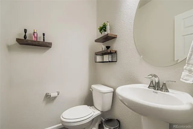 $3,800 | 8870 Sedalia Street, Commerce City, CO 80022