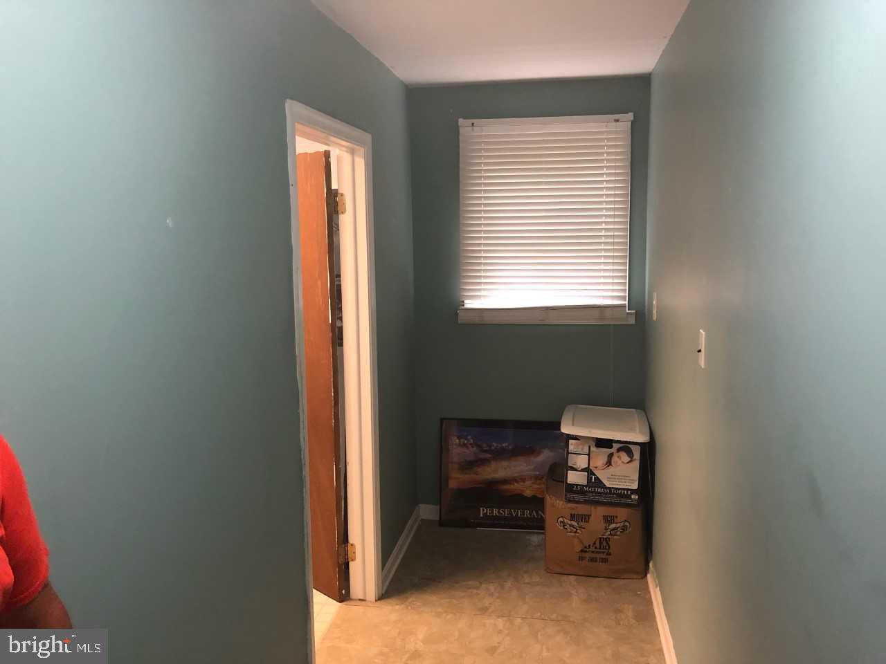7457 Robin Road La Plata, MD 20646 - Photo 42 of 45 Hallway to laundry