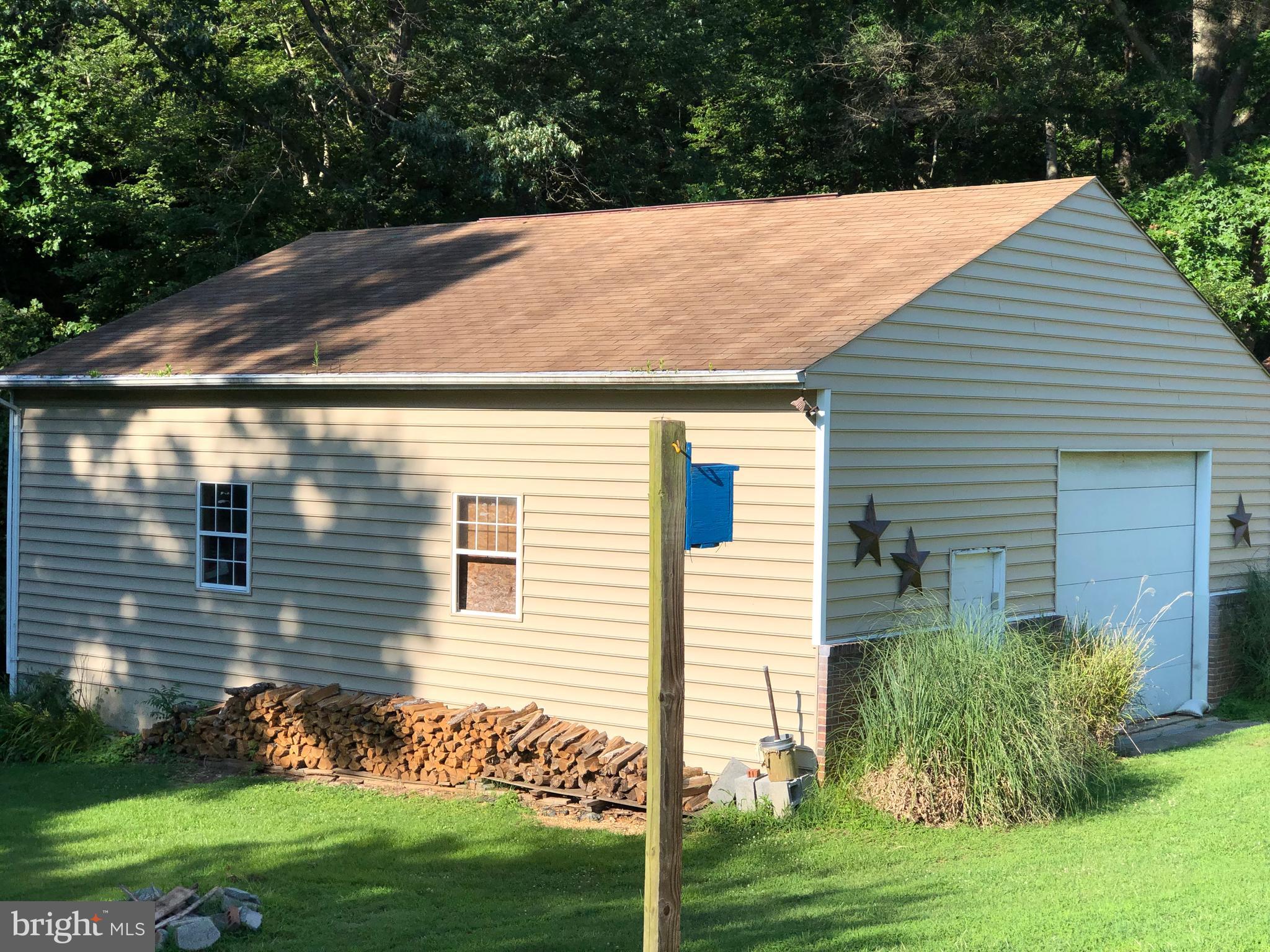 7457 Robin Road La Plata, MD 20646 - Photo 10 of 45 garage