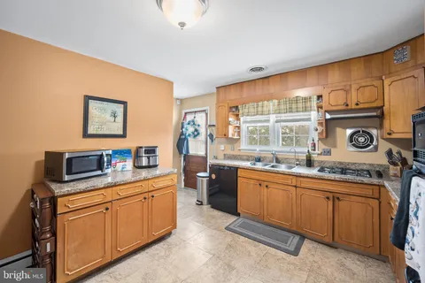 $449,900 | 322 Beverly Place, Wilmington, DE 19809