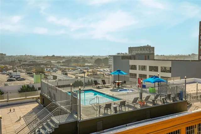 $347,000 | 746 South Los Angeles Street, Unit 1009, Los Angeles, CA 90014