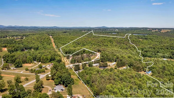 $1,999,900 | 21 Little River Estates Drive, Taylorsville, NC 28681