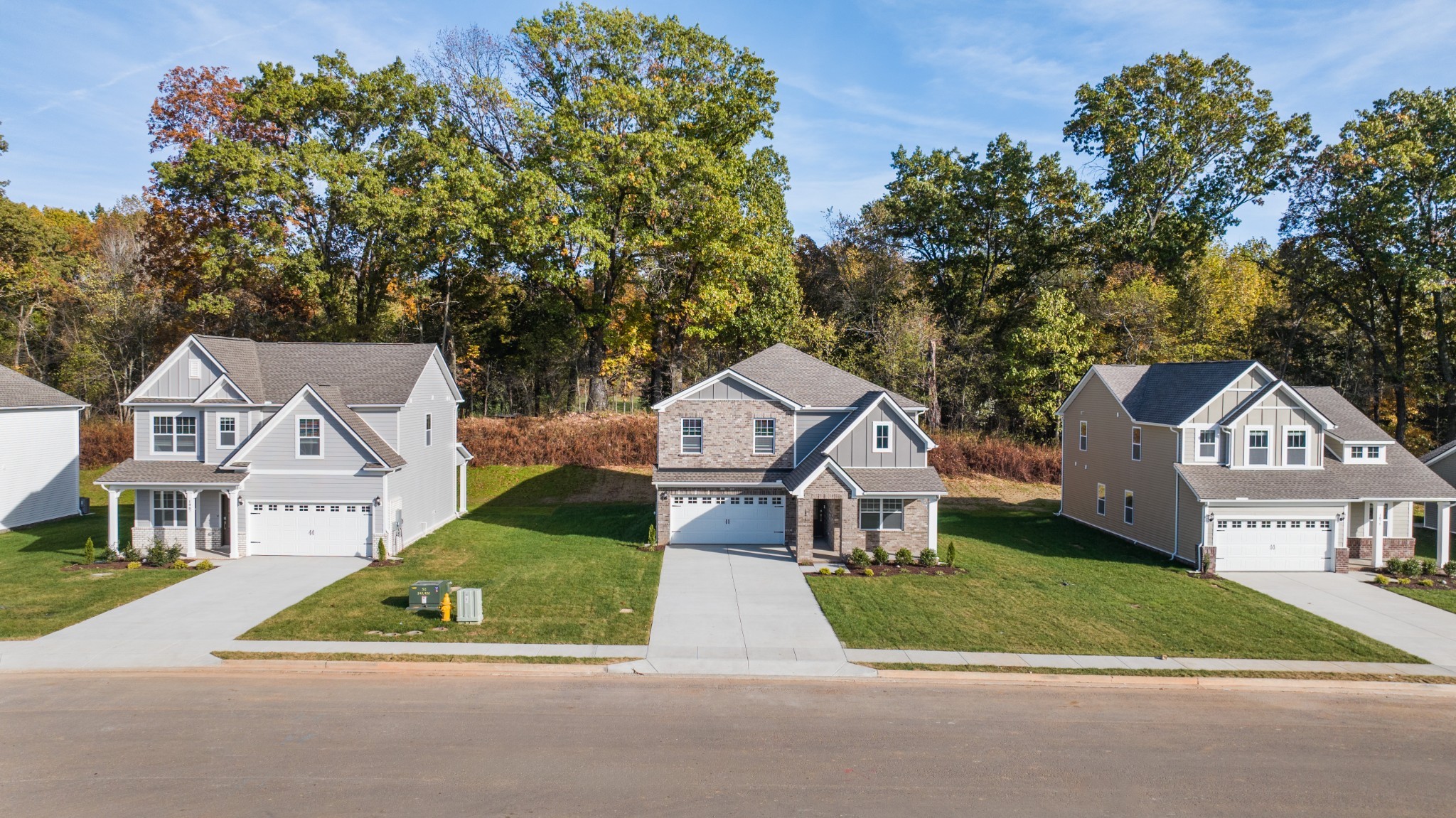 674 Shoemaker Lane Clarksville, TN 37043 - Photo 27 of 27 front view of house with a yard
