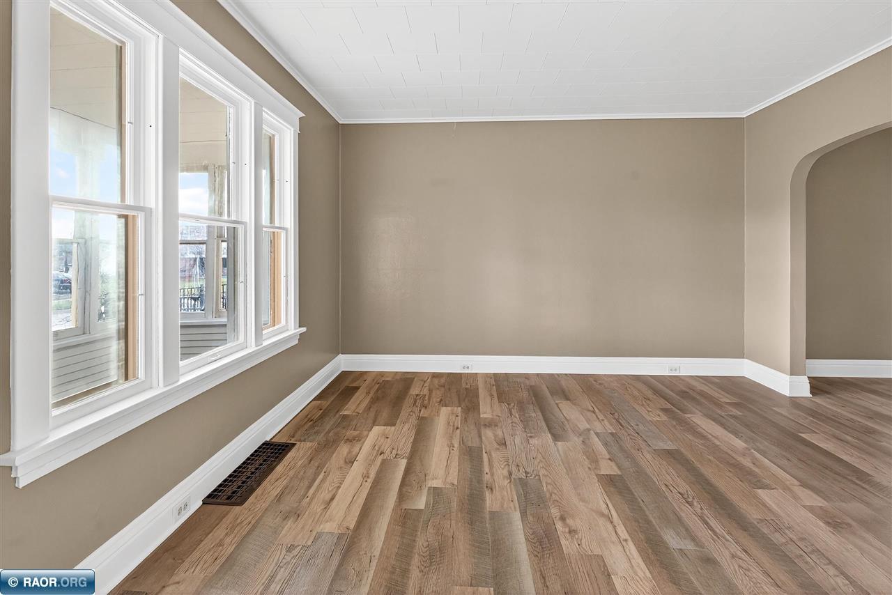 16 4th Street Southwest Chisholm, MN 55719 - Photo 8 of 43 Gallery Image 8