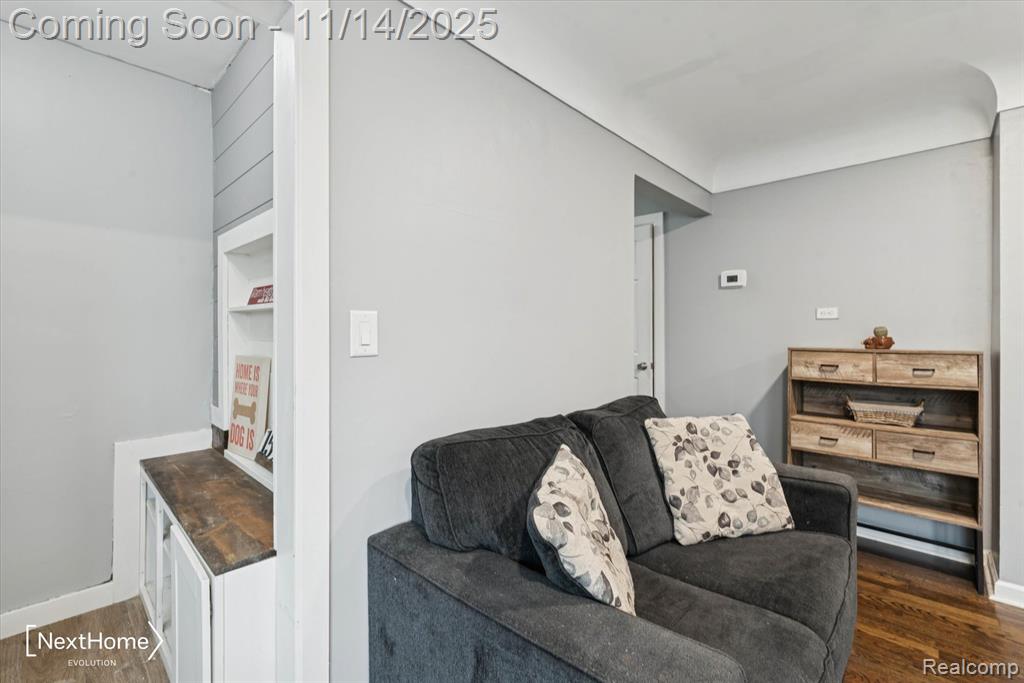 15911 Allen Road Southgate, MI 48195 - Photo 8 of 29