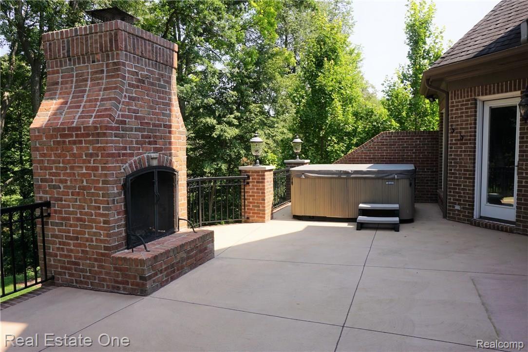 4646 Goodison Pl Drive Rochester, MI 48306 - Photo 46 of 53 DSC06228 (2).JPG