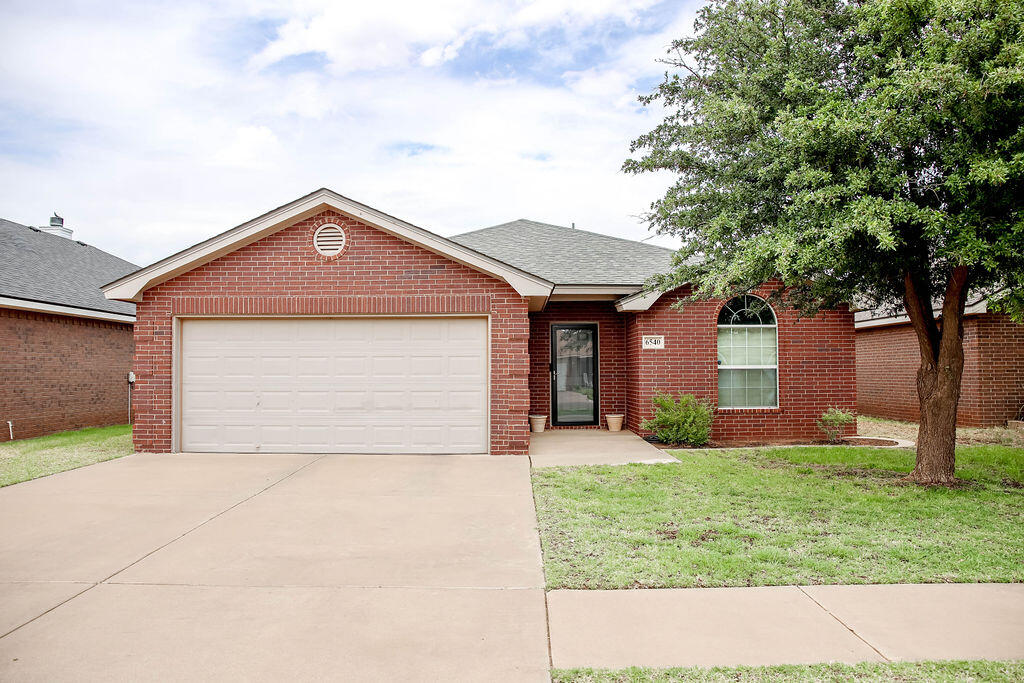 6540 87th Street Lubbock, TX 79424 - Photo 2 of 34 6540_87THST_BYFORD-45
