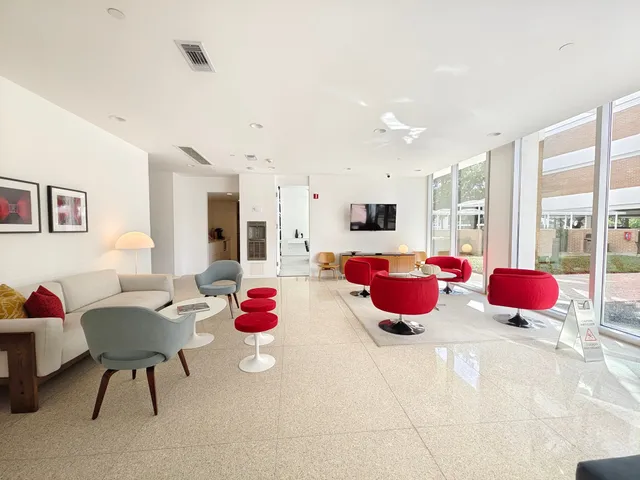 $1,695 | 3614 Montrose Boulevard, Unit 404, Houston, TX 77006