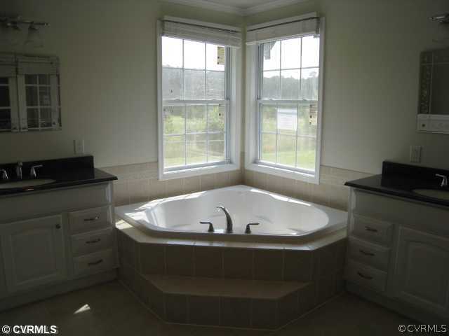 17550 Loving Union Road Disputanta, VA 23842 - Photo 7 of 11 Master Bath