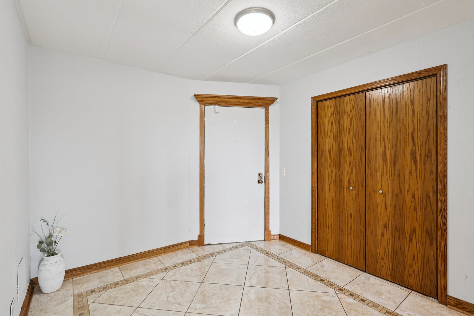 1 Renaissance Place, Unit 1022 Palatine, IL 60067 - Photo 3 of 21