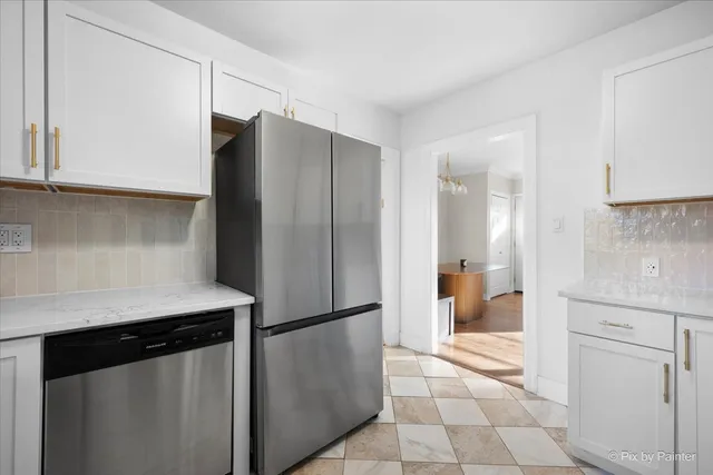 $400,000 | 28524 West Main Street, Barrington, IL 60010