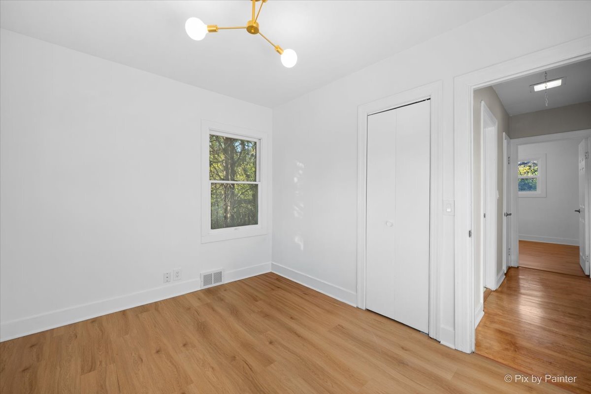 28524 West Main Street Barrington, IL 60010 - Photo 10 of 35