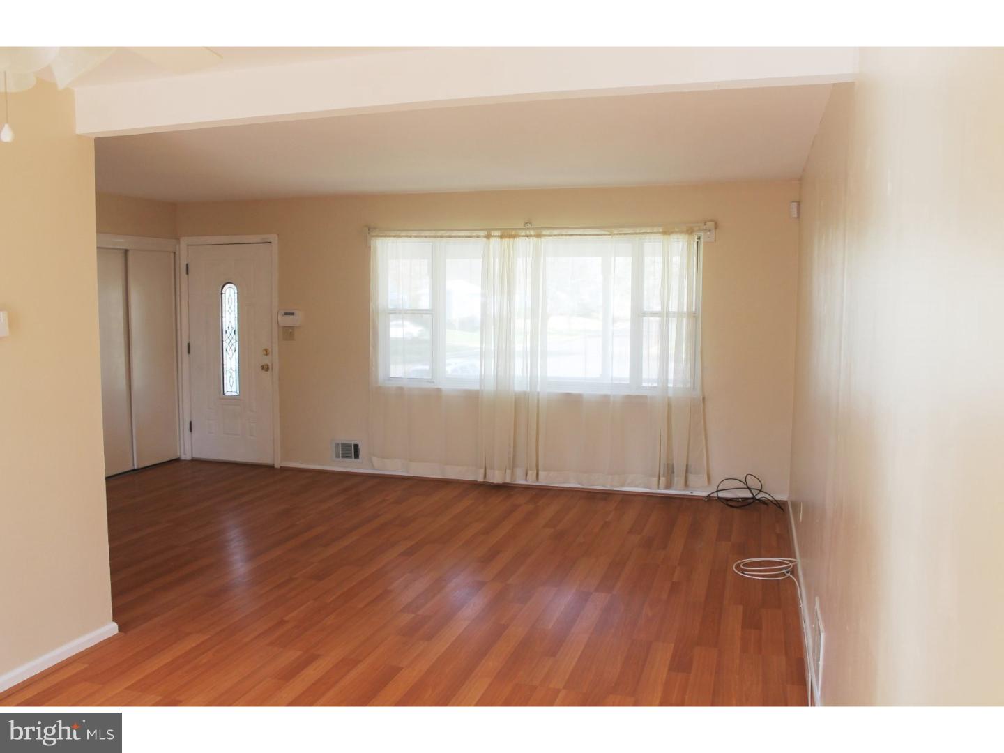 60 Hilton Road Mount Holly, NJ 08060 - Photo 3 of 23