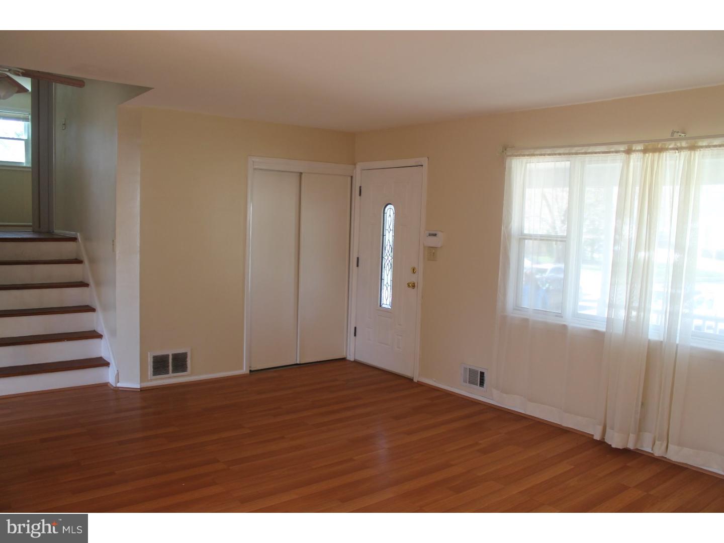 60 Hilton Road Mount Holly, NJ 08060 - Photo 4 of 23