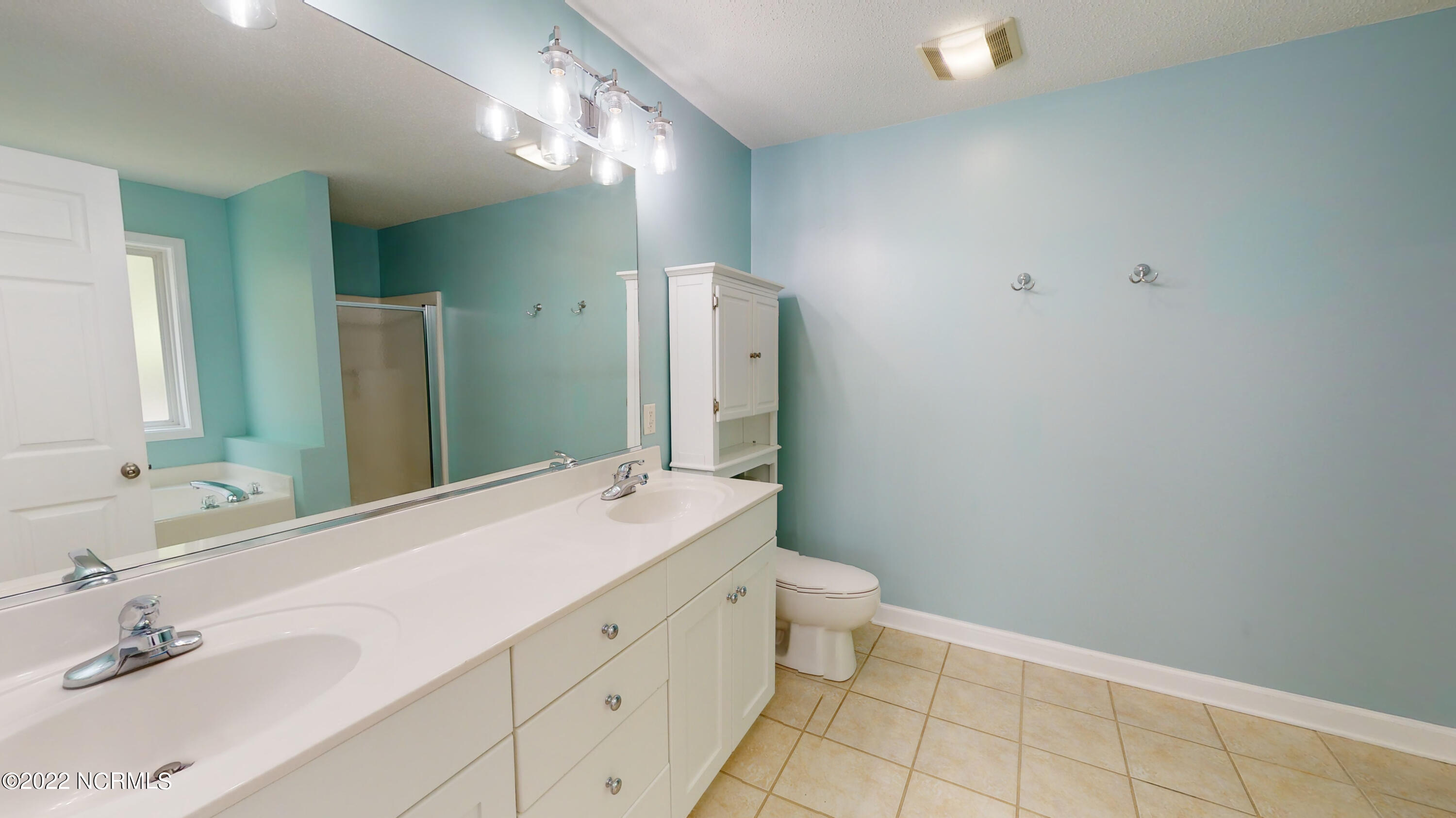 180 Sandhills Circle Pinehurst, NC 28374 - Photo 13 of 29 180-Sandhills-Circle-09102022_120950