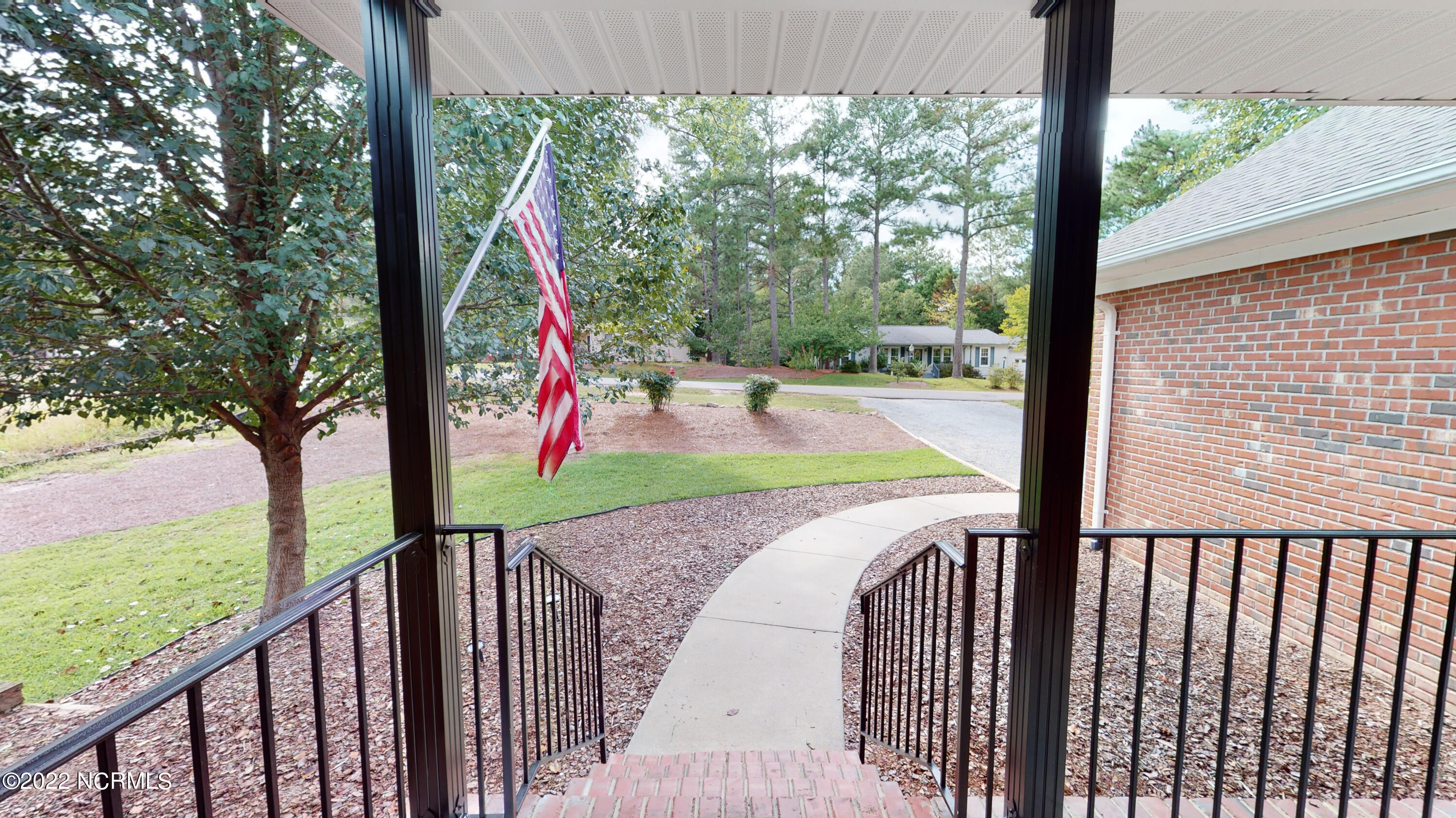 180 Sandhills Circle Pinehurst, NC 28374 - Photo 2 of 29 180-Sandhills-Circle-09102022_120454