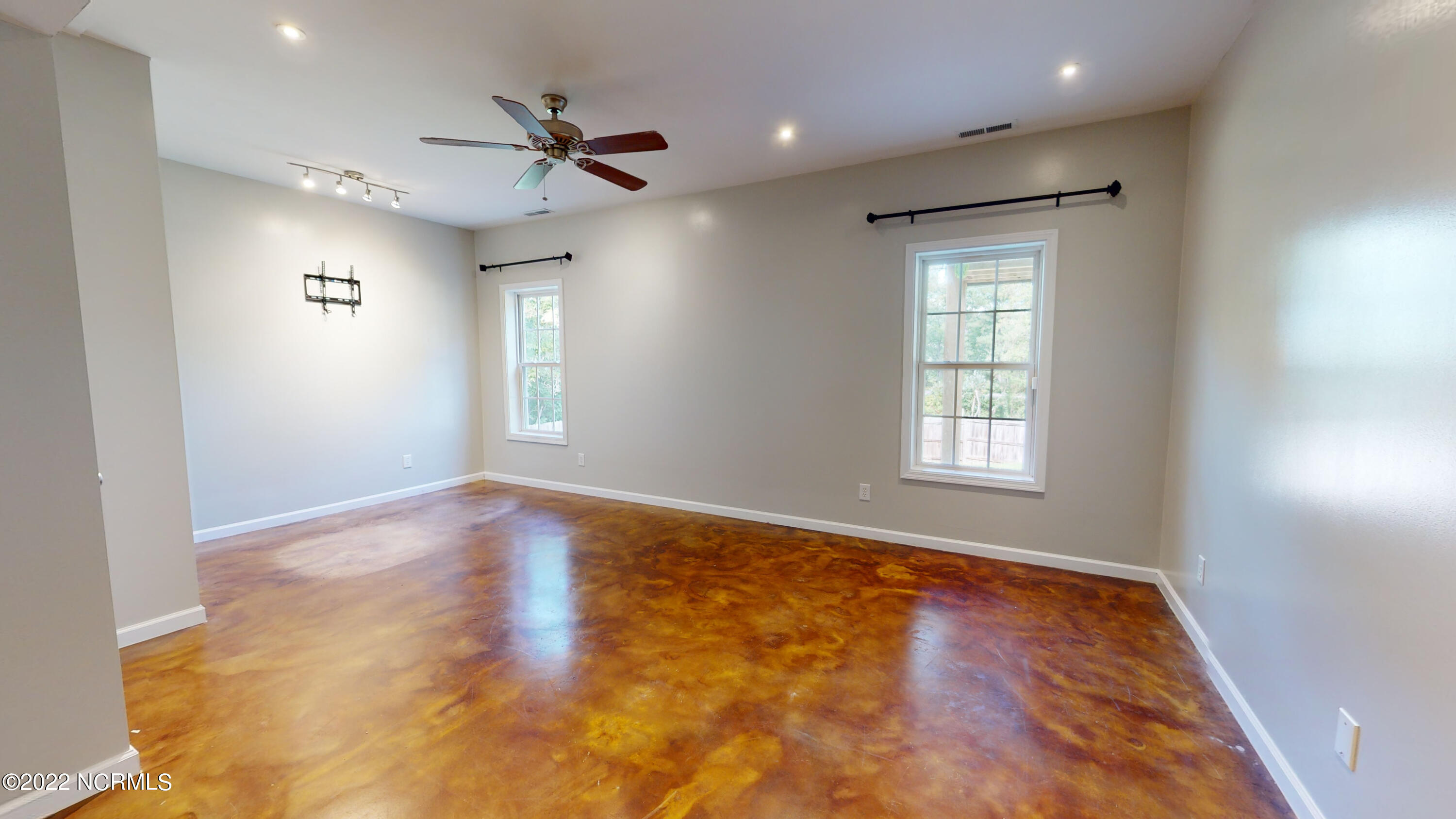 180 Sandhills Circle Pinehurst, NC 28374 - Photo 25 of 29 180-Sandhills-Circle-09102022_121222