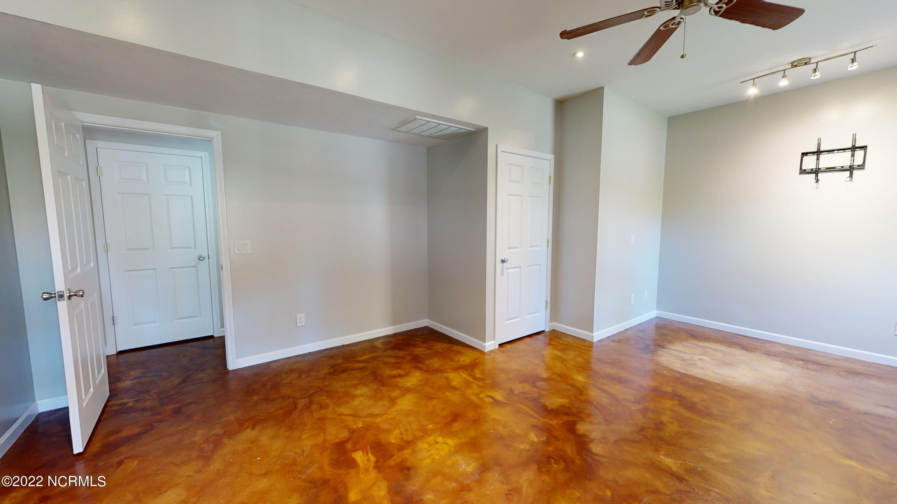 180 Sandhills Circle Pinehurst, NC 28374 - Photo 26 of 29 180-Sandhills-Circle-09102022_121240