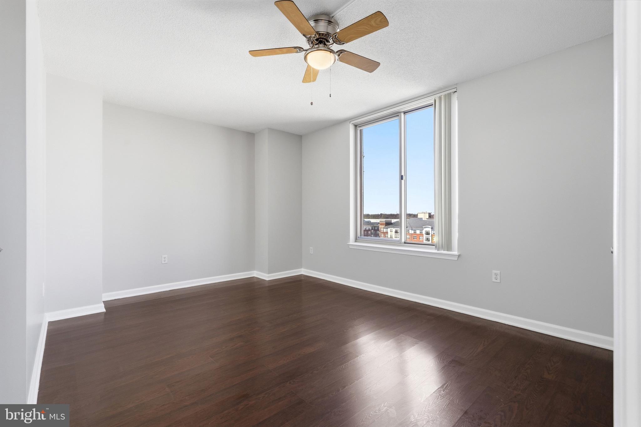 2726 Gallows Road, Unit 1108 Vienna, VA 22180 - Photo 19 of 27