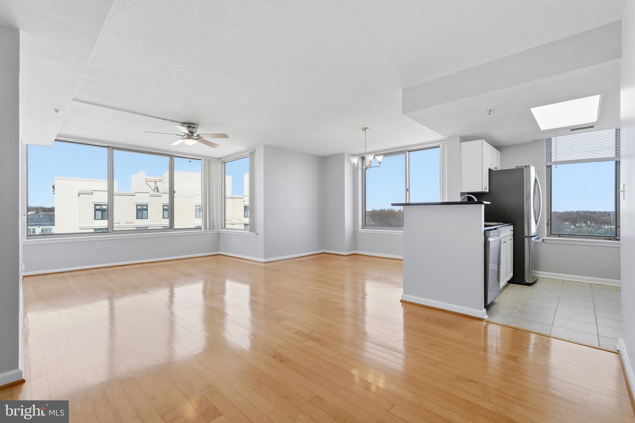 2726 Gallows Road, Unit 1108 Vienna, VA 22180 - Photo 6 of 27