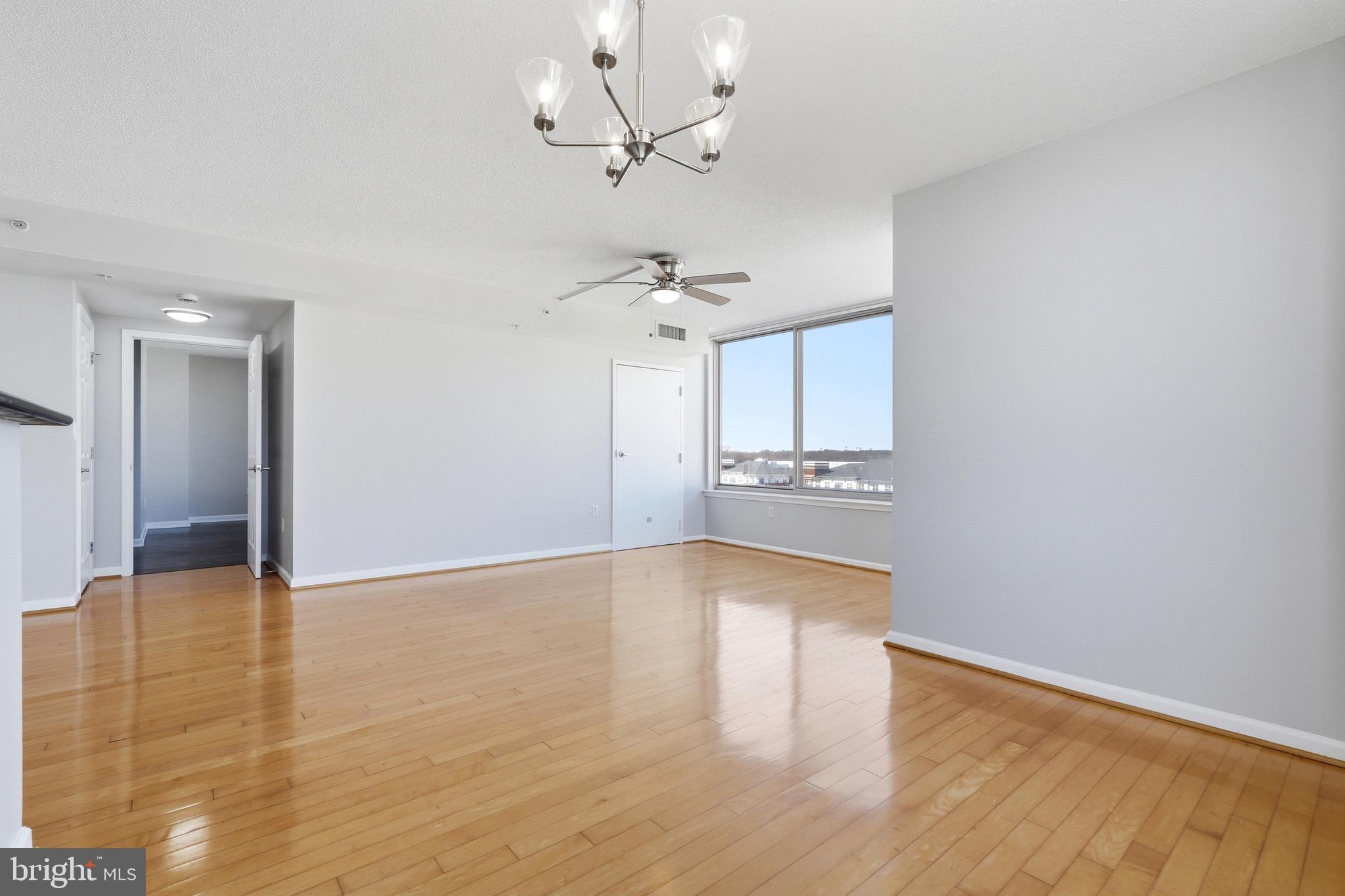 2726 Gallows Road, Unit 1108 Vienna, VA 22180 - Photo 9 of 27