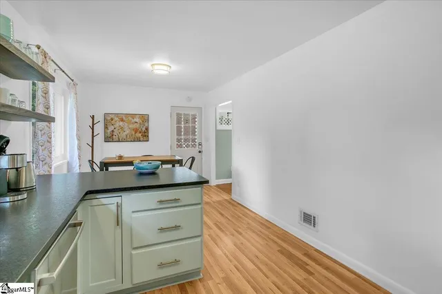 $269,999 | 31 Montis Drive, Greenville, SC 29617