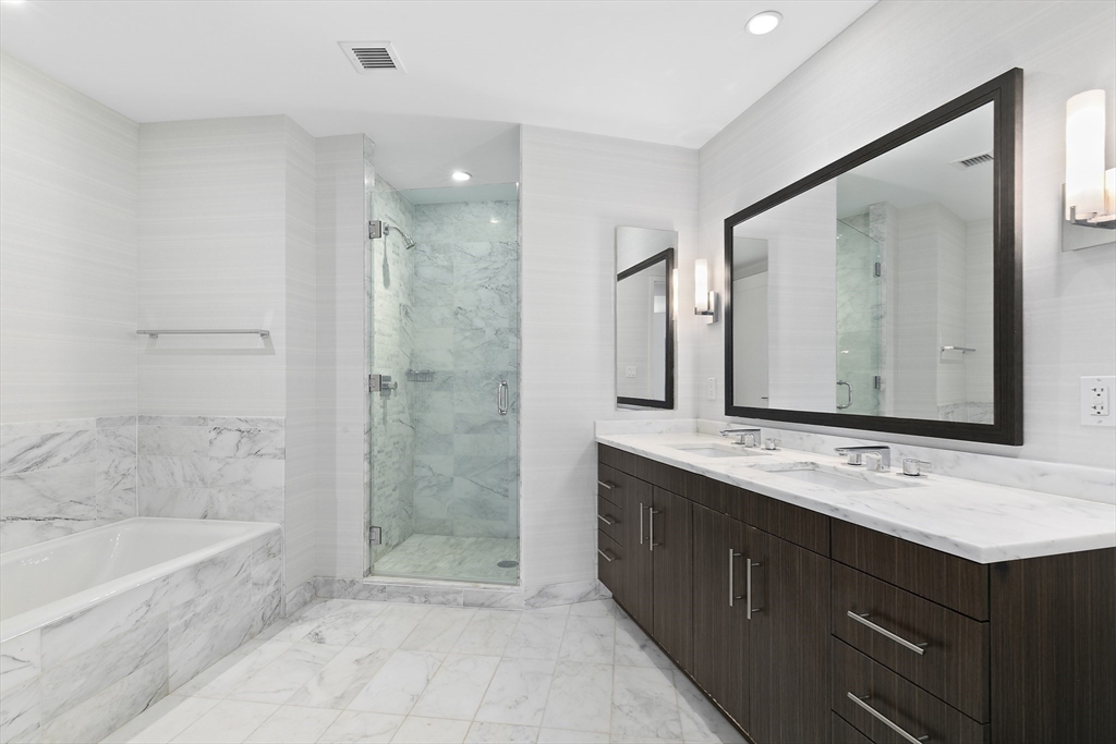580 Washington Street, Unit 1002 Boston, MA 02111 - Photo 17 of 30