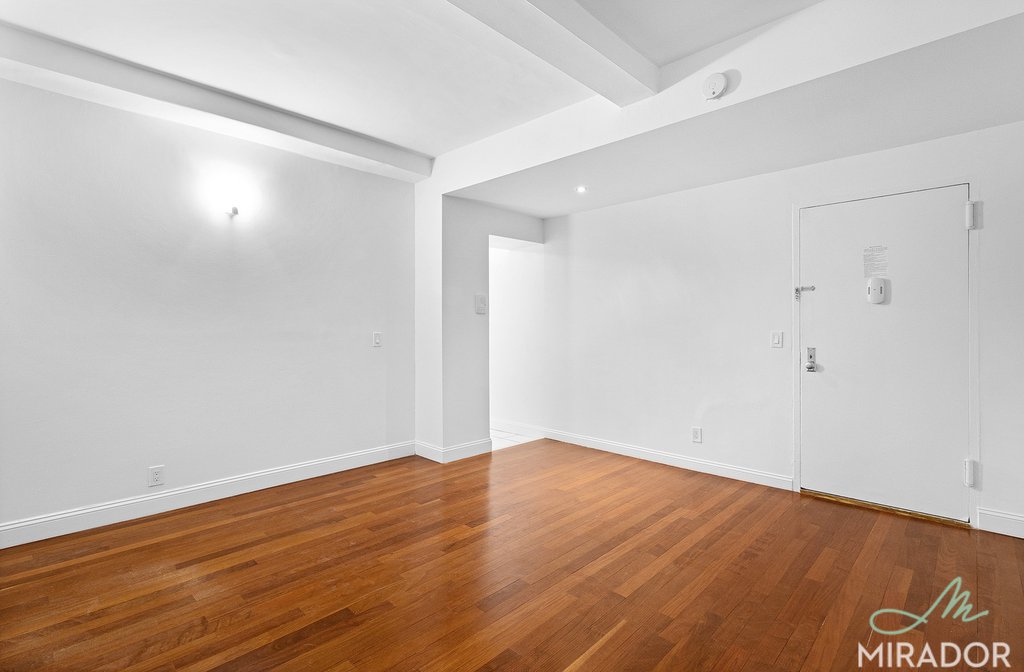 132 East 45th Street, Unit 4F Manhattan, NY 10017 - Photo 6 of 16