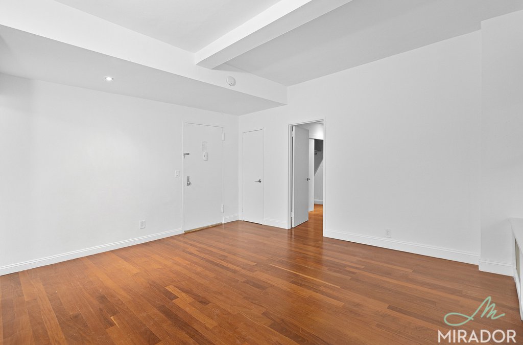 132 East 45th Street, Unit 4F Manhattan, NY 10017 - Photo 8 of 16