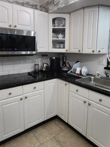 a view of a tennis court