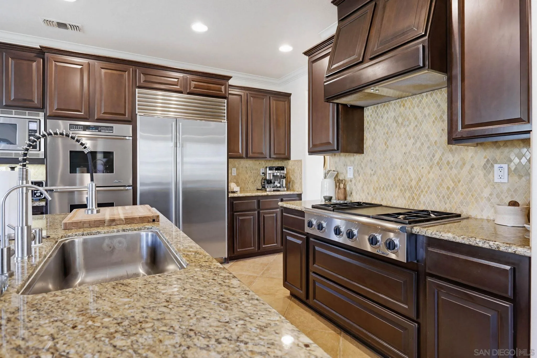 840 Genoa Way San Marcos, CA 92078 - Photo 11 of 39