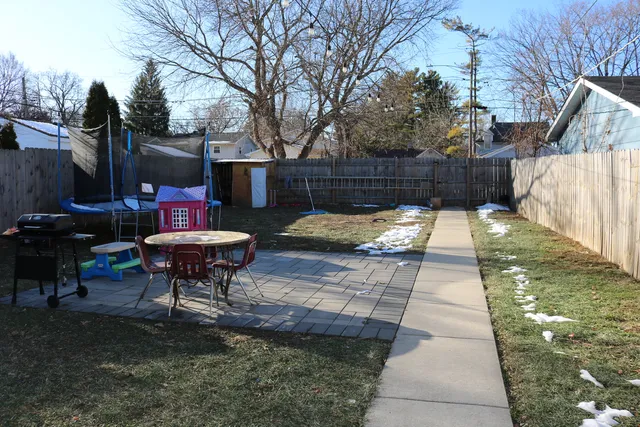 $219,000 | 3232 Ezra Avenue, Zion, IL 60099