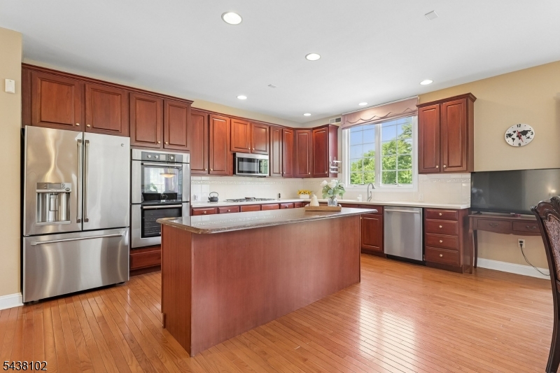 143 Van Zandt Road Skillman, NJ 08558 - Photo 7 of 40