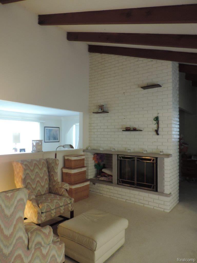 6825 Lahser Road Bloomfield Hills, MI 48301 - Photo 10 of 24 010.jpg