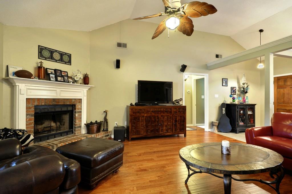2371 Rue Pinckney Mandeville, LA 70448 - Photo 4 of 11 Gallery Image 4