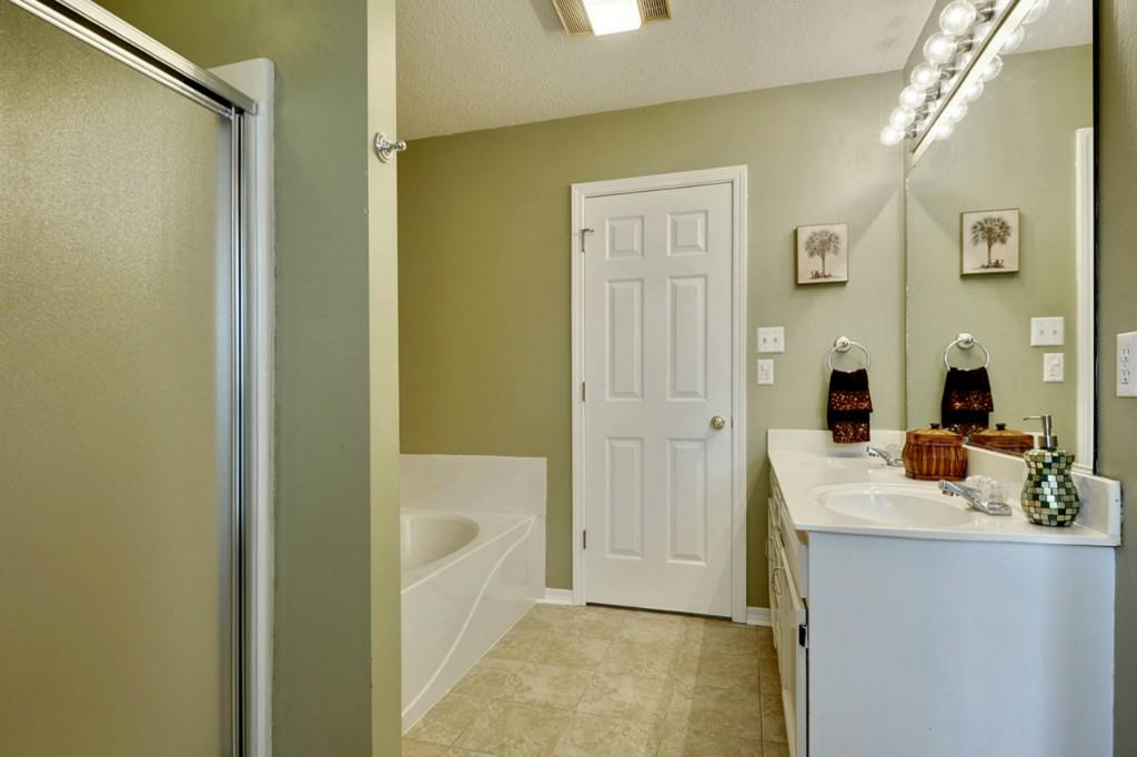 2371 Rue Pinckney Mandeville, LA 70448 - Photo 8 of 11 Gallery Image 8