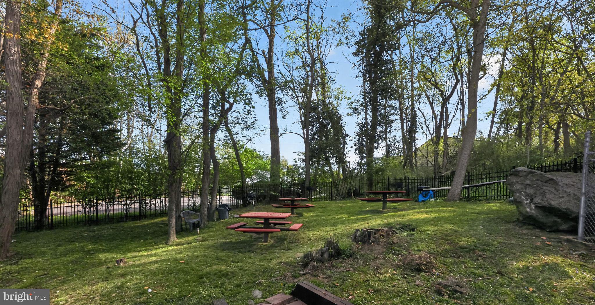 400 Glendale Road, Unit F35 Havertown, PA 19083 - Photo 34 of 36 a view of a park with trees and grass