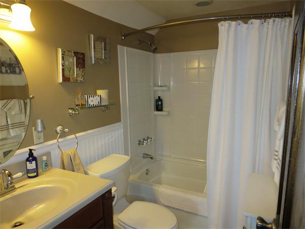 55 Clara Barton Road Oxford, MA 01537 - Photo 9 of 15 Gallery Image 9