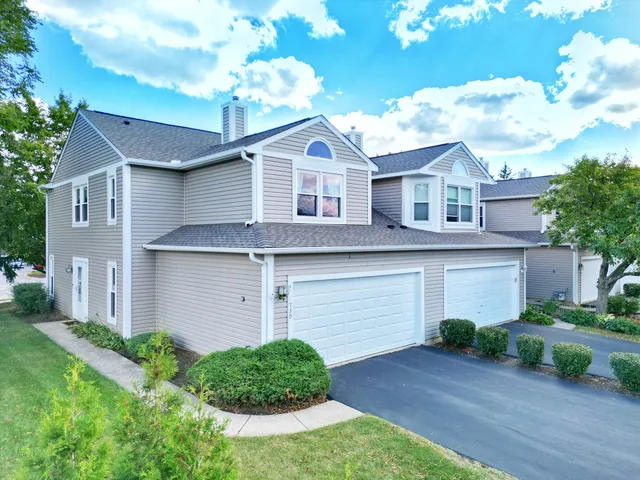 $365,000 | 730 Hamilton Court, Schaumburg, IL 60107