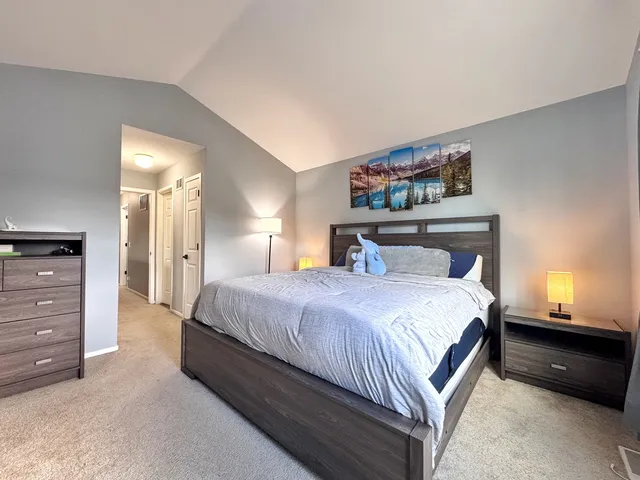 $365,000 | 730 Hamilton Court, Schaumburg, IL 60107