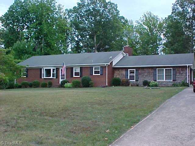 4989 Dock Davis Road Clemmons, NC 27012 - Photo 1 of 1 Exterior Front.