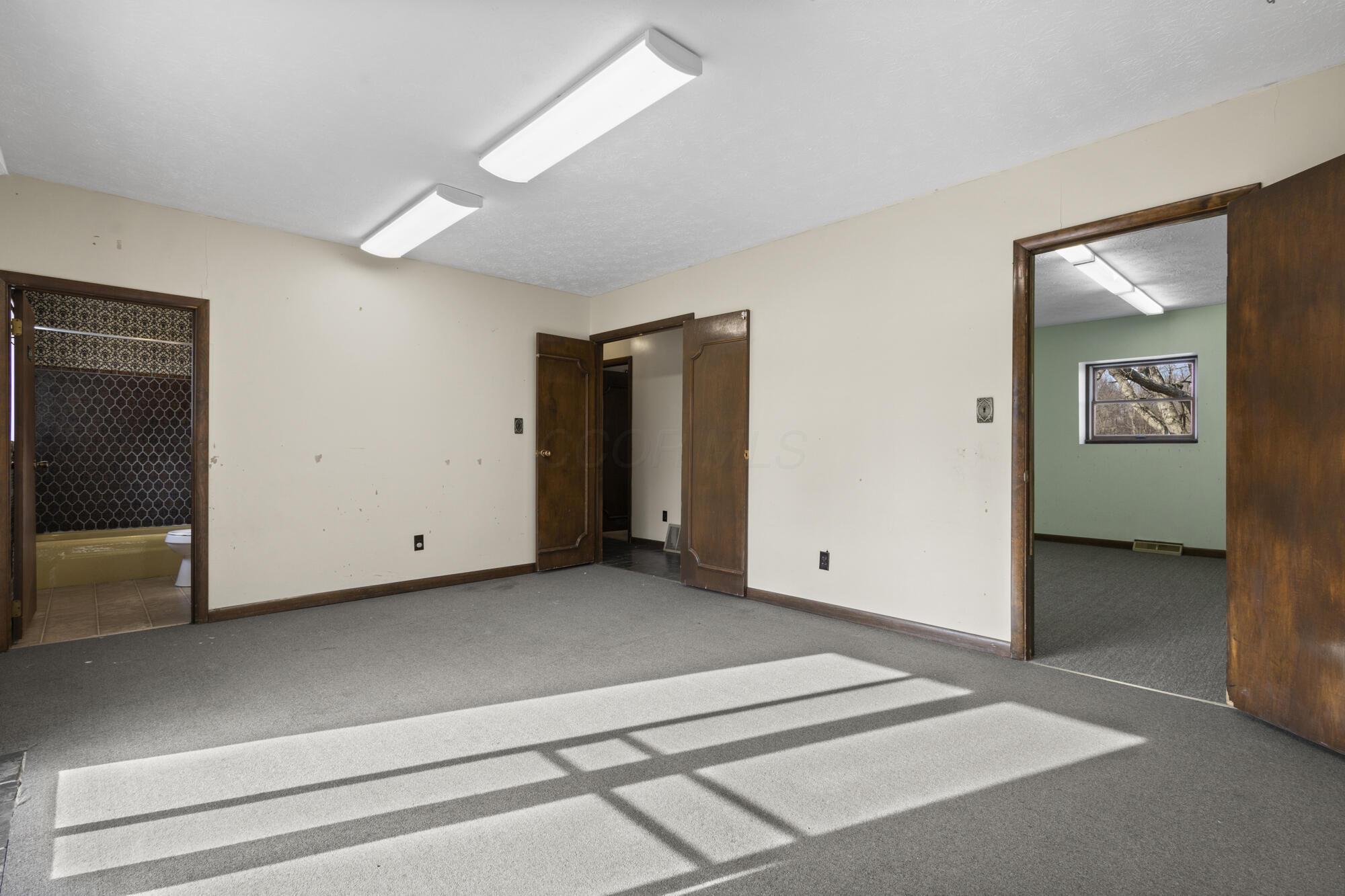 6650 Kilbourne Road Sunbury, OH 43074 - Photo 23 of 49 Primary Bedroom w/attached bath