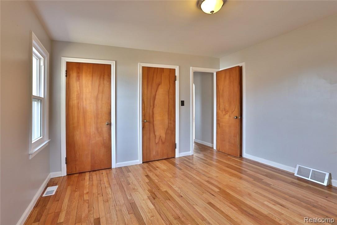 18740 Champaign Road Allen Park, MI 48101 - Photo 14 of 21 2B8A1729.jpg